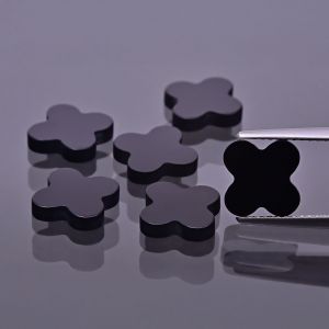 Štvorlístok z ónyxu 10x10 MM