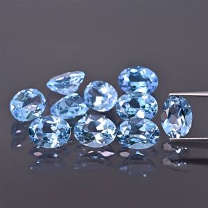 Oválny kameň, kužeľový brus - Sky topás 6x4 MM